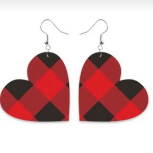 Buffalo plaid heart earrings